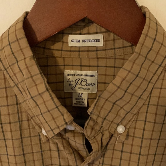 J. Crew Men’s Slim Untucked Shirt - Picture 2 of 3